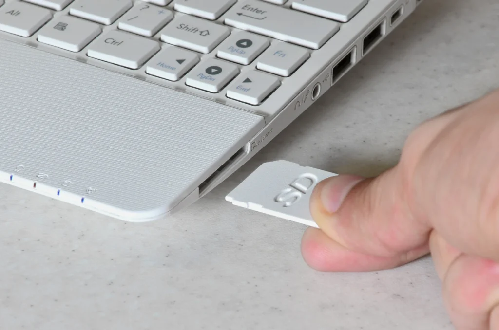 an image of importing usb to laptop